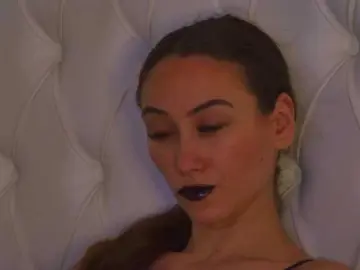 Bongacams Live Sex Cam of AliceMunro