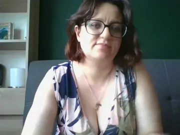 Bongacams Sex Cam of sensualParis