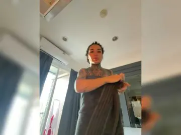 Bongacams Sex Cam of Kristabella-and-Hector
