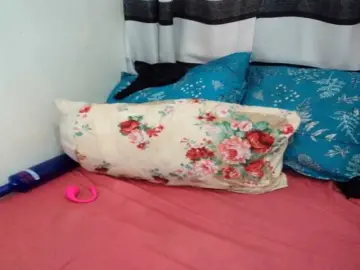 Bongacams Watch Live Sex Cams of IndianFire00