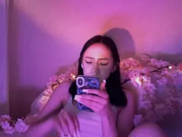 Bongacams Live Porn of MyrleHenggeler