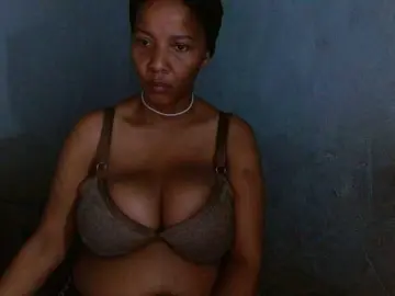 Bongacams Live Porn of diamondboobs44dddx