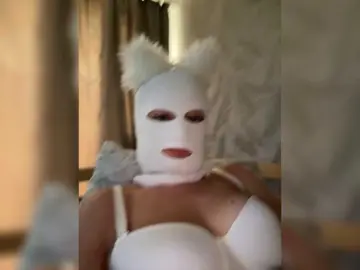 Bongacams Watch Live Sex Cams of Juchka089