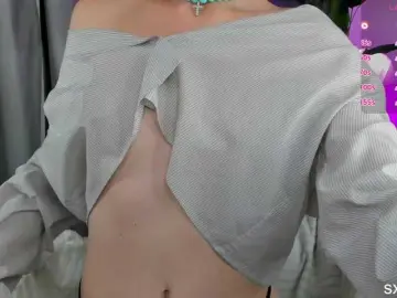 Bongacams Free Porn Cam of IceStrawberry