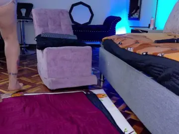 Bongacams Live Sex Cam of ScarletHiit