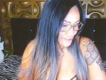 Bongacams Sex Cam of blackambar