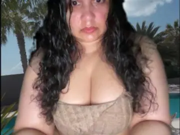 Bongacams Sex Cam of DUMBHOEMELANIE