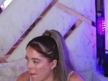 Bongacams Best live sex cam show of AngeliePastori
