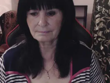 Bongacams Nude Webcam of KatarinaGloss