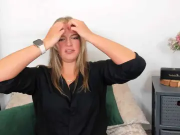 Bongacams Best live sex cam show of LilyTop
