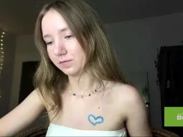Bongacams Nude Webcam of lisasmall