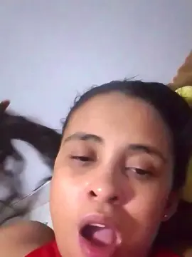 Cam4 Live Sex of aisha_koswell33