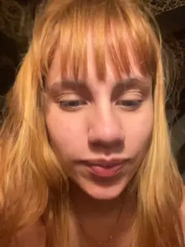 Cam4 Live Sex of saraangelafern1