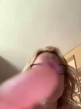 Cam4 Private Sex Chat of lucestellata