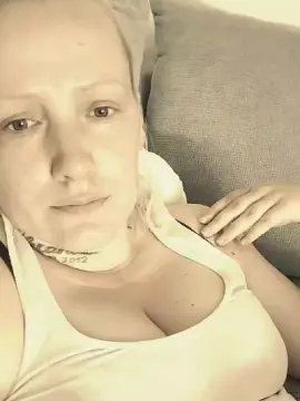 Cam4 Adult Webcam of Melody1o