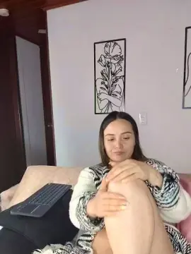 Cam4 Live Porn of ciindy2_love_