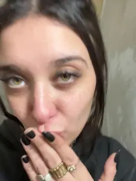 Cam4 Free Live Porn of Chinitax22