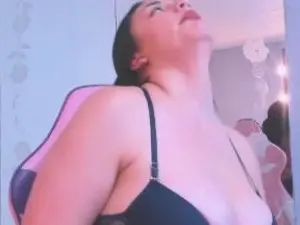 Cam4 Live Sex Cam of KatiaJoness