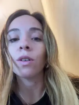 Cam4 Adult Video Chat of antonella236