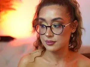 Cam4 Live Sex of AileenKiss