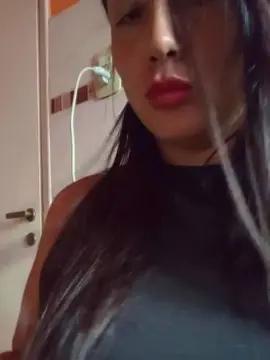 Cam4 Adult Video Chat of Lupita74