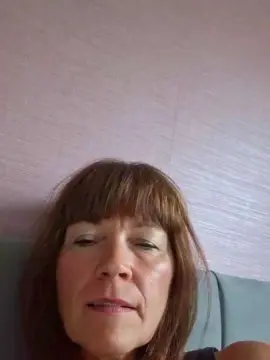Cam4 Live Sex Cam of Cumonme17