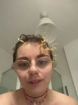 Cam4 Live Sex of Emy_2002