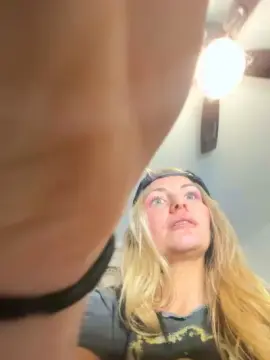 Cam4 Free Live Porn of LetsshowitALL