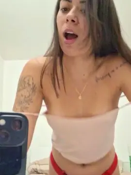 Cam4 Watch Live Sex Cams of LunaVelluto