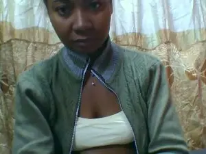 Cam4 Nude Webcam of Dinah21