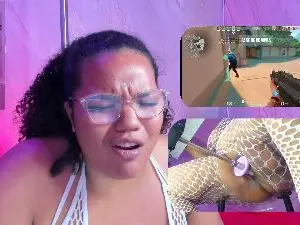 Cam4 Nude Webcam of MhiaRey