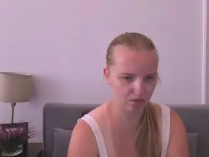 Cam4 Private Sex Chat of RoseWonderful