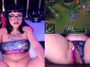 Cam4 Live Porn of Nyveth