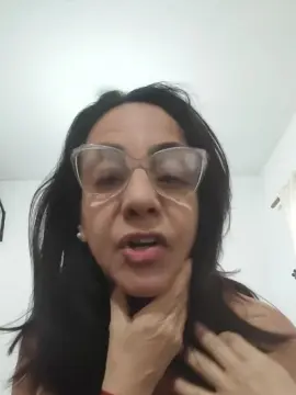 Cam4 Live Porn of Milfchic