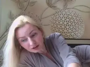 Cam4 Free Live Porn of Yourrealgirl