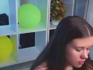 Cam4 Free Live Porn of LynneForster