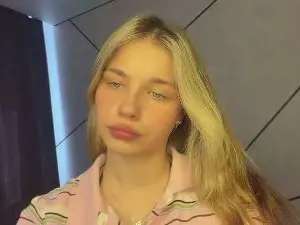 Cam4 Free Live Porn of LindseyWatah