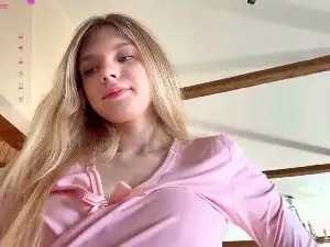 Cam4 Live Sex Cam of SHY_XOXO