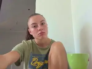 Cam4 Free Live Porn of MyrtaJumbo