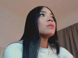 Cam4 Free Live Porn of Nauthy_Nahomi