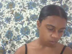 Cam4 Live Porn of rominahxxx