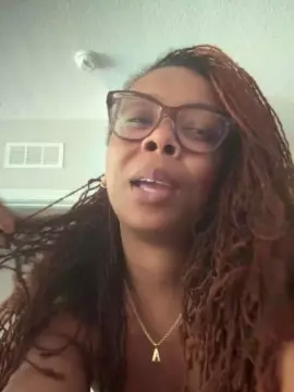 Cam4 Live Sex Cam of Connie_Spalding