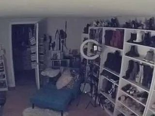 Camsoda Free Porn Cam of voyeurcam-missoliviablack-03