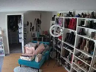 Camsoda Adult Webcams of voyeurcam-missoliviablack-03