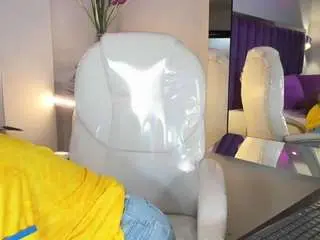 Camsoda Nude Webcam of miacamille