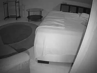 Camsoda Nude Webcam of voyeurcam-julmodels-whitebed-6