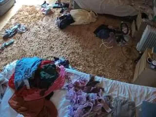 Camsoda Watch Live Sex Cams of voyeurcam-julmodels-whitebed-5