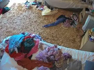 Camsoda Free Live Porn of voyeurcam-julmodels-whitebed-5