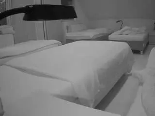 Camsoda Live Porn of voyeurcam-julmodels-bed-2