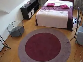 Camsoda Free Live Porn of voyeurcam-julmodels-whitebed-1